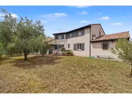 maison familiale t6 de 173 m² - 5 chambres - terrain de 739 m²