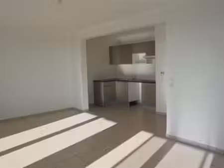 location appartement 3 pièces à saint-herblain nord-sillon-thébaudières (44800) : à louer 