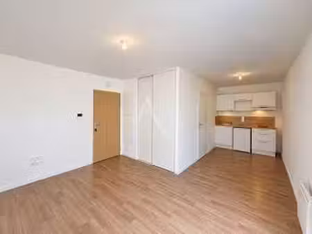location appartement 2 pièces au mans (72000) : à louer 2 pièces / 39m² le mans