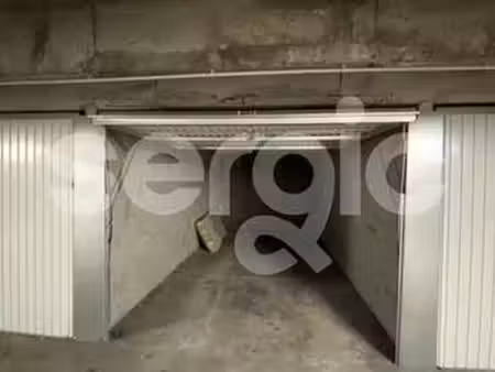 location garage box et parking à nantes île de nantes (44000) : à louer / 15m² nantes île 