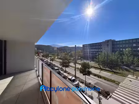 superbe t4 avec double terrasse de 34 m² plein sud et vue sur l