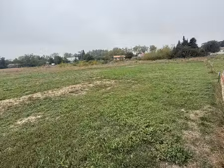terrain 800m2 cintegabelle
