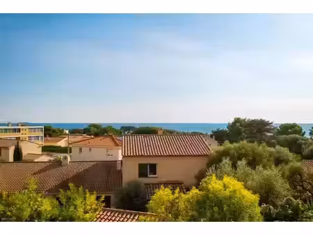 vente appartement 4 pièces 69 m² à bandol (83150)  425 000 €