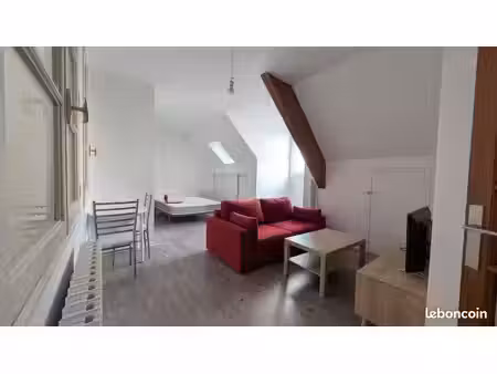 grand t1 bis  au boulevard des pyrénées dans une résidence de standing avec concierge en d