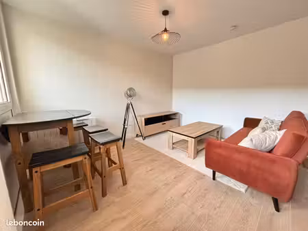 appartement rénové t2 avec parking