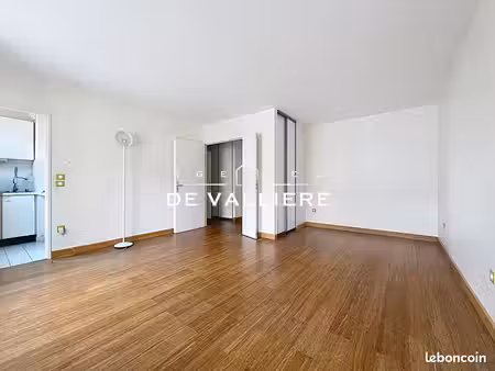 studio 1 pièce 34 m²