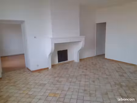 loue appartement t4