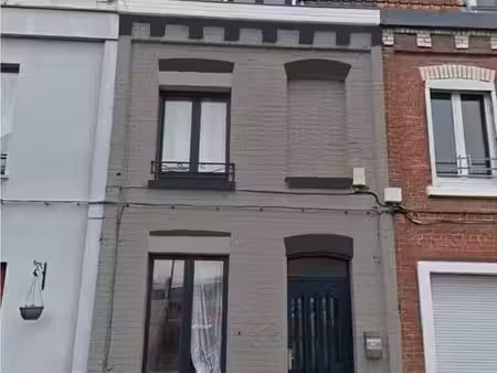maison rénovée 3 chambres + cour – 70 m² au sol – armentières