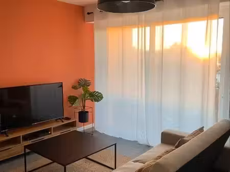 ? studio meublé — mont-de-marsan — 36 m²