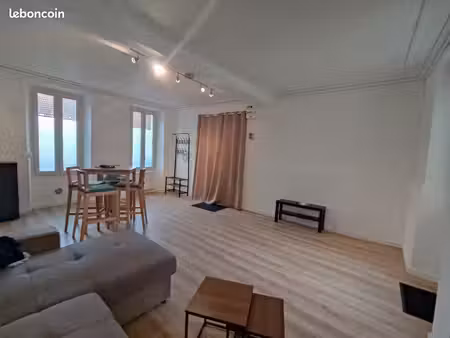 apparament 2 pièces 52m² meublé avec jardin privé