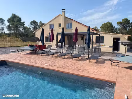 maison individuelle avec piscine