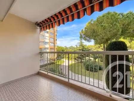 appartement f2 à louer - 2 pièces - 51 20 m2 - mandelieu la napoule - 06 - provence-alpes-