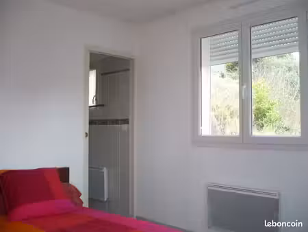 a louer f1 meuble. quartier résidentiel 