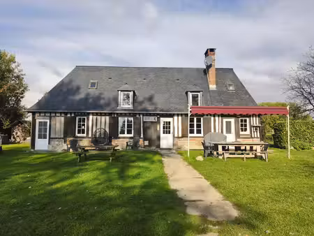 maison à colombages avec vue sur vallon  3 chambres  terrain de 1 800 m²  15 min des plage