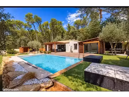 location villa gemenos
