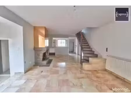triplex 5 pièces 160 m²