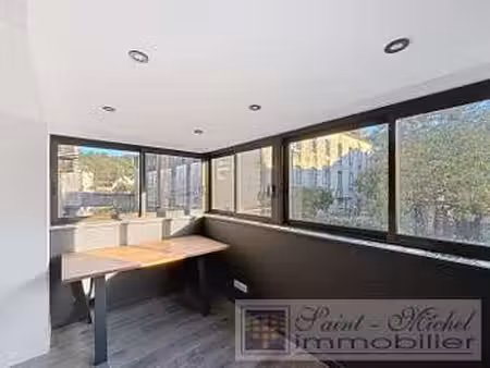 location bureaux et commerces à quimperlé (29300) : à louer / 8m² quimperlé