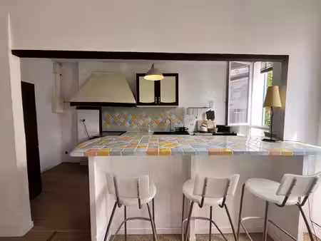 t2 meublé au coeur du centre ville la ciotat