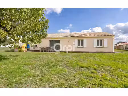 maison roumazières-loubert m² t-4 à vendre  188 000 €