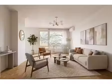 grand appartement avec balcon