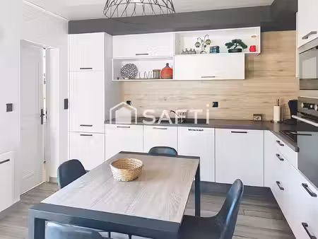 maison de 123 m² - 6 pieces - garage / cave / preau - terrain 983 m²