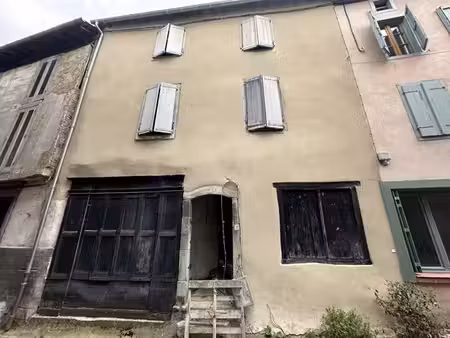 seix maison de village d'environ 130 m2 à rénover entièrem