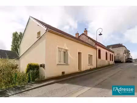 vincelles - maison entièrement rénovée en 2023  3 chambres  jardin et sous-sol total