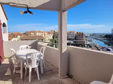 canet port t3 mezzanine duplex avec terrasse vue port et mer
