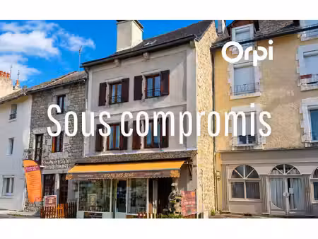 immeuble aumont-aubrac 100 m² t-4 à vendre  145 000 €
