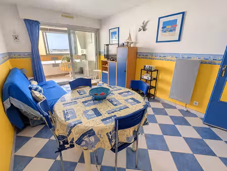 saint hilaire de riez à 150 m de la mer  appartement t2 35.15 m2  avec parking et cave.