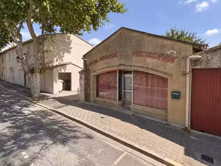 local commerical- 46.99 m2