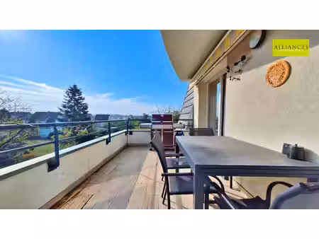 appartement avec balcon  garage et cave