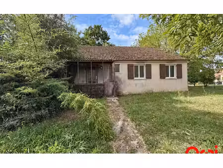 maison sancoins 118 m² t-3 à vendre  45 000 €