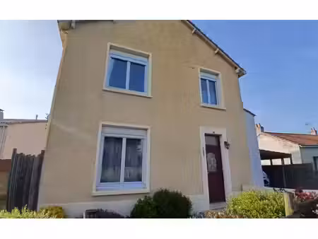 maison les landes-genusson m² t-8 à vendre  233 000 €