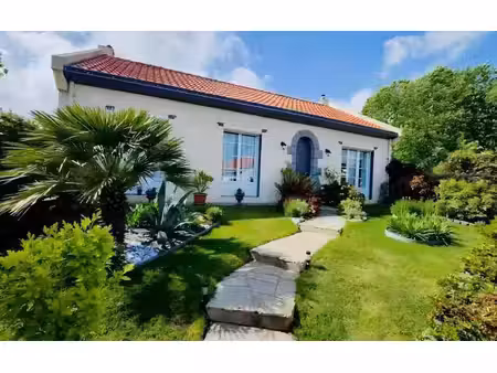 maison rocheservière m² t-3 à vendre  227 715 €