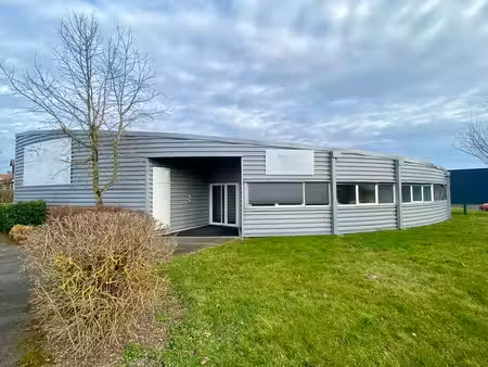 location local d’activités 621m²