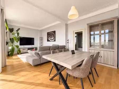 saint gilles - appartement art deco (2ch/sdb)