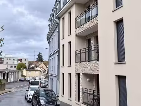 fontainebleau – appartement meublé 4 pièces – 115 62 m² – 3 chambres – balcon et parking