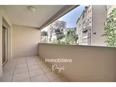 saint victor 13006 - t2 avec terrasse