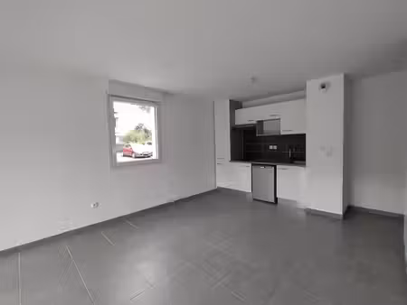 t2 en rez-de-chaussée avec terrasse mondonville (31700)