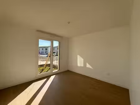 t2 meublé en rez-de-jardin saint-jory (31790)