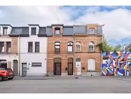 charmante  recent gerenoveerde en energiezuinige woning met 3 slaapkamers en tuin
