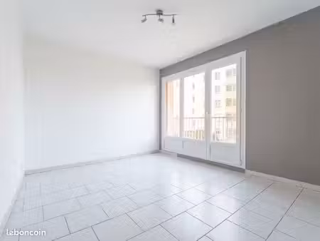 appartement t1 bis 27m2 + balcon proche centre ville dijon