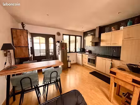 appartement 3 pièces 42 m²