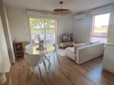 t2 45m2 + 33m2 terrasse