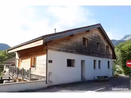 maison st jeoire-hameau pouilly