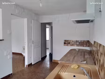 appartement t3 de plain-pied avec jardin privatif