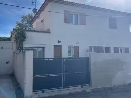 appartement meublé 41 m² entièrement rénové – aubagne (saint-mitre)