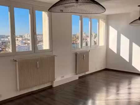 magnifique appartement t4
