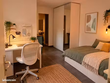 studio dans maison avec jardin - charbonnières les bains